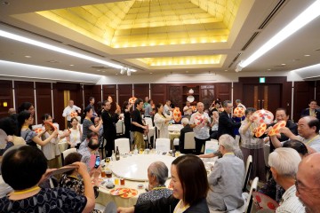 「花笠音頭」で会場の一体感は最高潮！